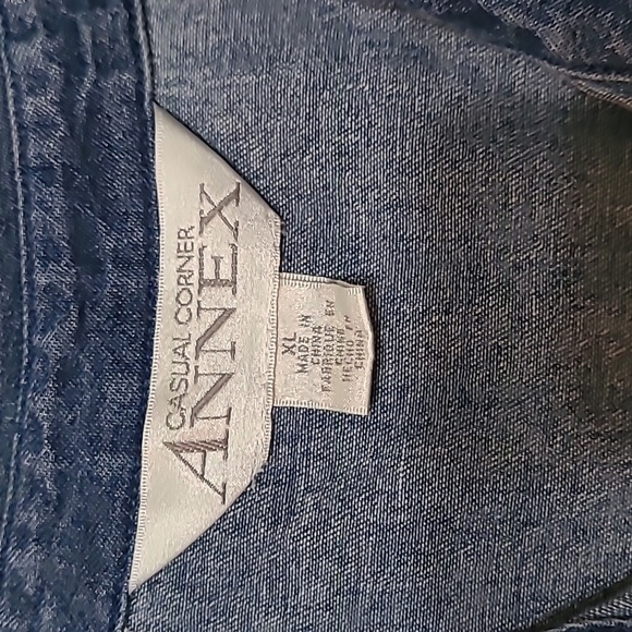 💥3for$12💥 Casual Corner Annex sleeveless denim shirt size XL - Picture 3 of 5